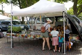 Fresh Finds: Farmers Markets to visit in northern Illinois this season 