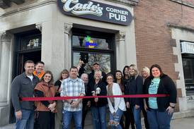Cade's Corner Pub celebrates four-year anniversary with a ribbon cutting