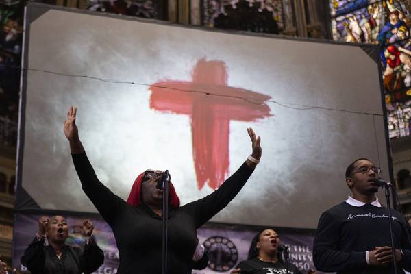 Chicago churches urge calm resistance ahead of expected federal intervention