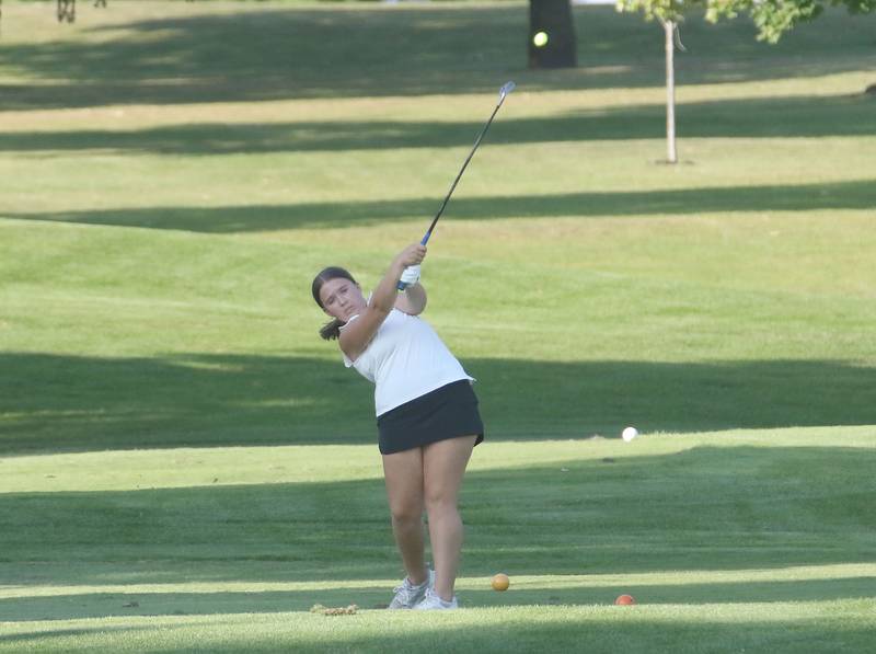 L-P's Mary Craven tees off on Monday, Sept. 8, 2025 at Deer Park Golf Club in Oglesby.