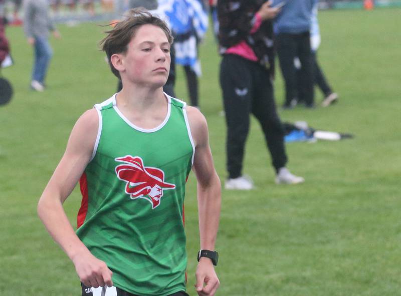 L-P's Gianni Verucchi runs in the 3200 meter run during the Class 2A Sectional meet on Wednesday, May 21, 2025 at Pontiac High School.