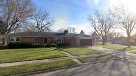 Single-family home sells in Rochelle for $192,000