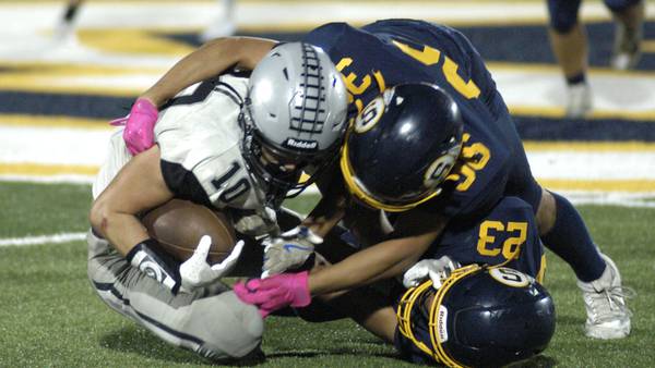 Sterling continues momentum, dispatches Galesburg