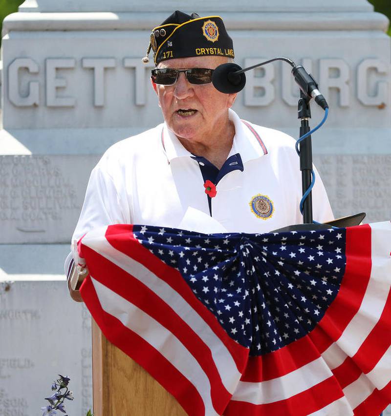 Crystal Lake Memorial Day parade, service draw crowd despite heat