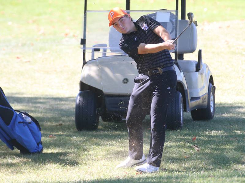 Genoa Kingston's Colton McDowell hits toward the 10th hole during the Class 2A Regional golf meet on Wednesday, Oct. 2, 2024 at Senicas Oak Ridge Golf Club in La Salle.