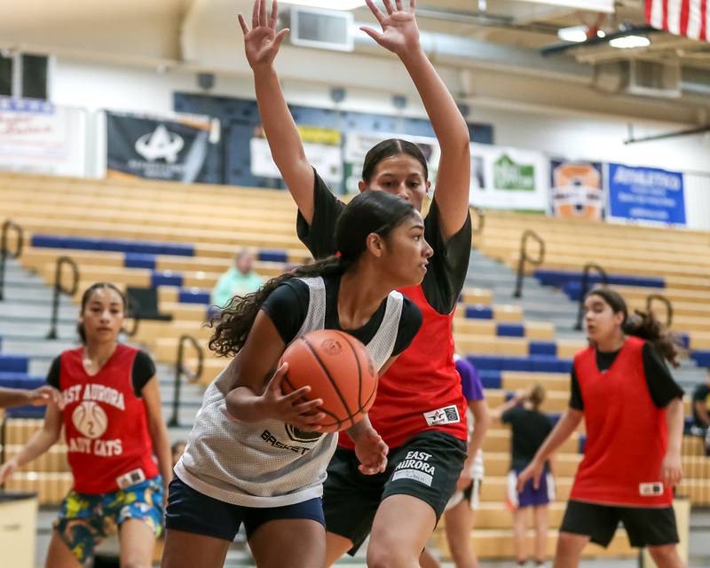 Plano's Jailyn Brown drives baseline at the Oswego girls basketball shootout tournament. June 28, 2024.