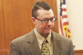 Ogle County jury begins deliberating in 2016 murder-arson trial