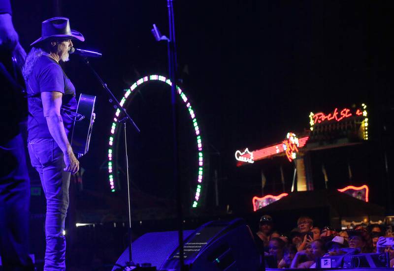 Trace Adkins performs on Thursday, Aug. 21, 2025 at the Bureau County Fair in Princeton.