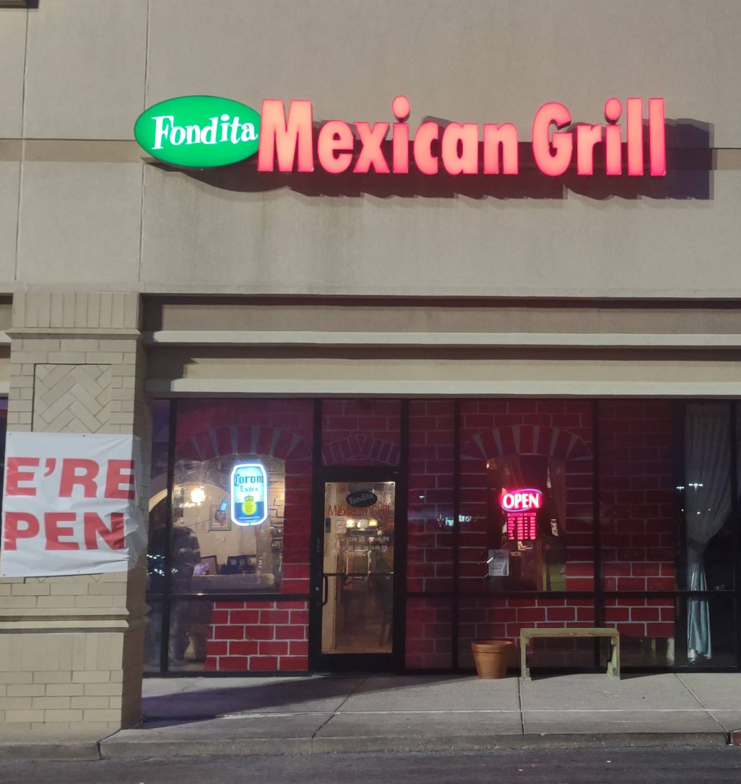 La Fondita Mexican Grill is located at 351 Stevenson Road in Ottawa, in the shopping center across from the Walmart.