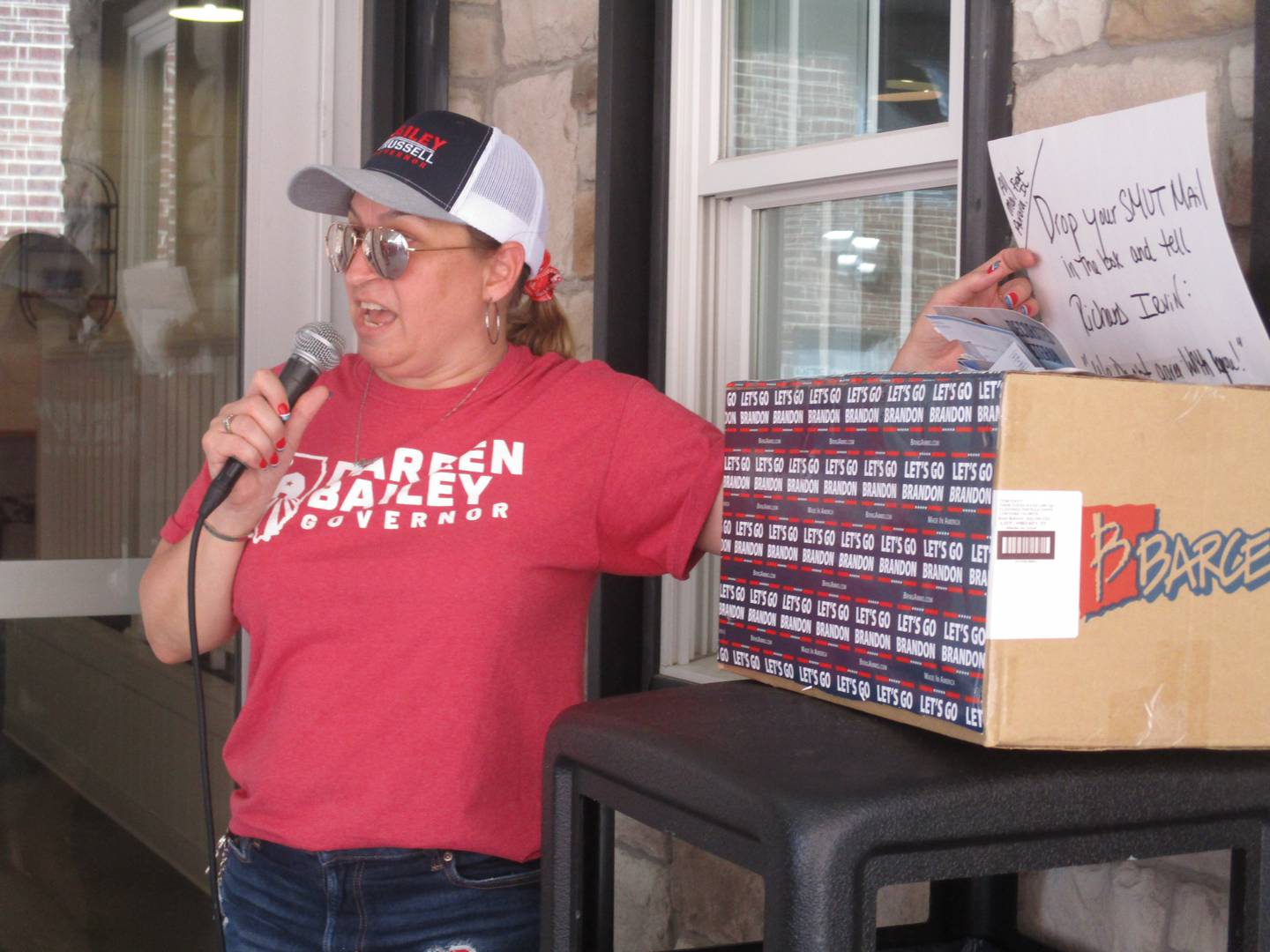 Little Rock Township Trustee Becky Nelson fires up the crowd at a rally for Illinois gubernatorial candidate Darren Bailey on June 16, 2022 in Oswego. (Mark Foster -- mfoster@shawmedia.com)