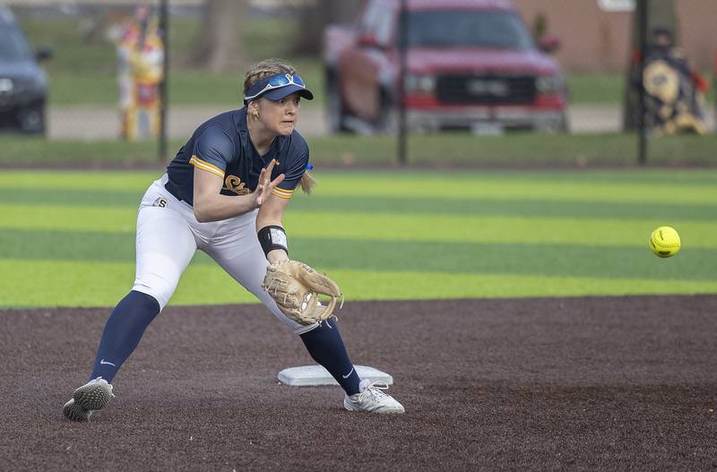 Sterling’s Mya Lira fields a ball against Quincy Tuesday, March 31, 2026.