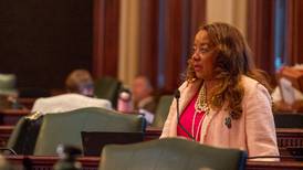 Proposed bill would require Illinois high schools to offer voter registration 