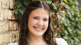 Madelaine Johns named La Salle-Peru High School SAR award winner