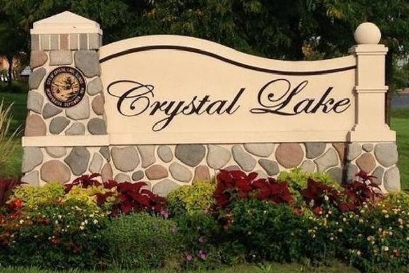 Crystal Lake entry sign for Crystal Lake, Illinois