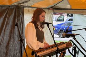 Photos: Dulcimer Festival comes to Goold Park