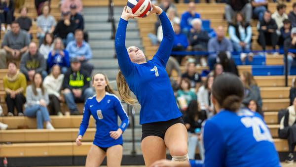 Photos: Downers Grove North vs. St. Charles North volleyball