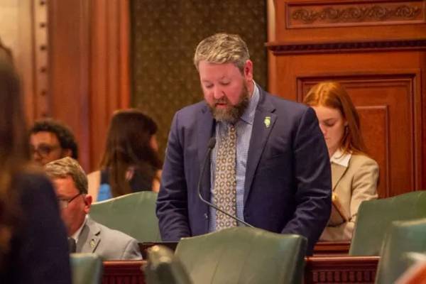 Plainfield mayor calling on State Rep. Benton to resign following sexual harassment allegations