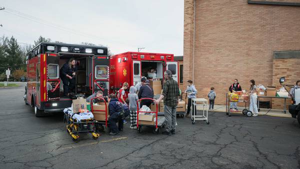 Nunda fire, Prairie Grove District 46 team up for food drive