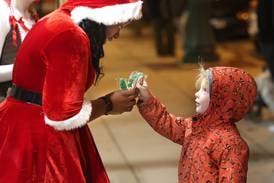 Photos: Daily Chronicle Photos of the Week: Nov. 16-23, 2025