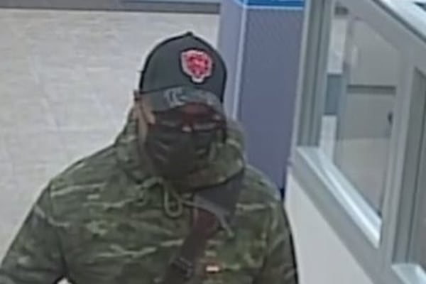 FBI releases photos of suspect in St. Charles armed bank robbery, seeks public help
