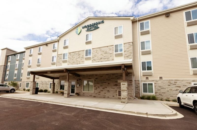 Downers Grove approved Holladay Properties' request to build a Woodspring Suites hotel and a to-be-determined restaurant at the southeast corner of Ogden and Walnut Avenues. The hotel design is similar to the Woodspring Suites in Gurnee, pictured here. (Courtesy of Tori Soper/Choice Hotels)
