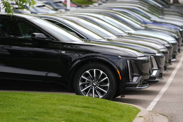Joliet lawmaker proposes bill to improve car dealer transparency