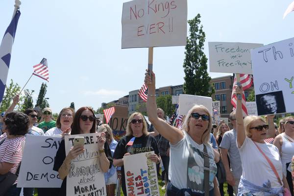 Demonstrators set for Saturday’s No Kings rallies throughout DuPage County