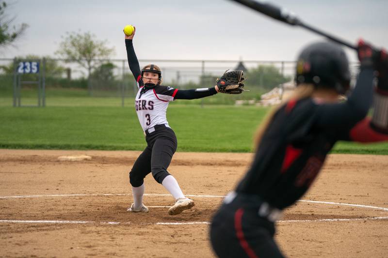 Plainfield North's Jessica Knight (3) delivers a pitch against Yorkville during the Class 4A Oswego East Regional softball final at Oswego East High School on Friday, May 27, 2022.