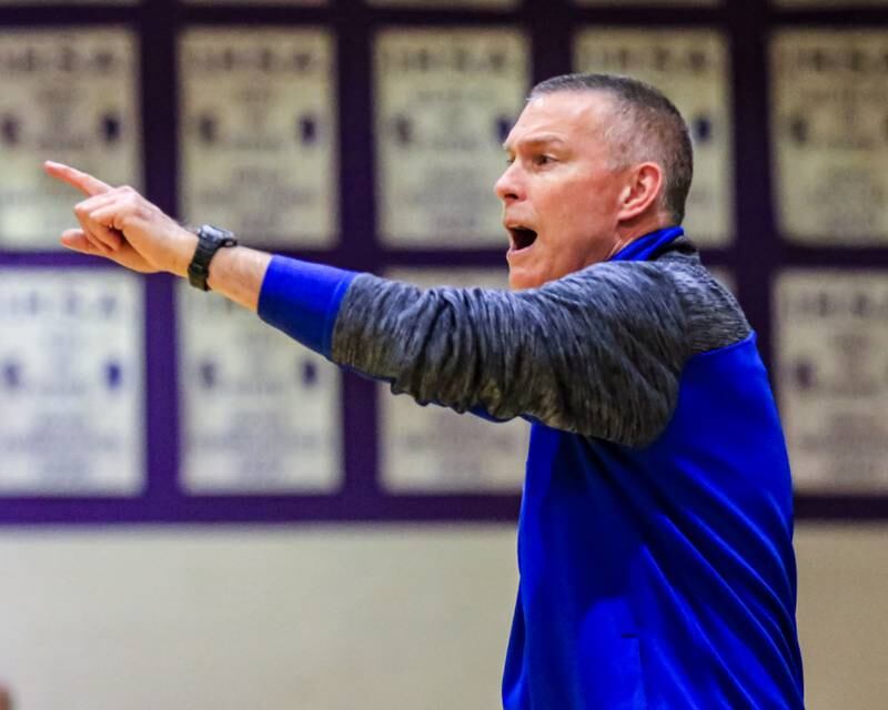 Lyons head coach Tom Sloan yells out instructions during varsity basketball game between Lyons at Downers Grove North.  Jan 31, 2023.