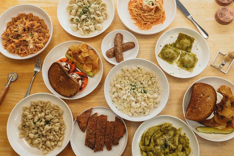 From amazing pasta dishes to their in-house, celiac-friendly market, Ugly Noodle is a haven for anybody seeking a diet-friendly eating experience.