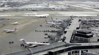 ‘Historic levels’ of Illinoisans will pack the roads, airports this holiday weekend