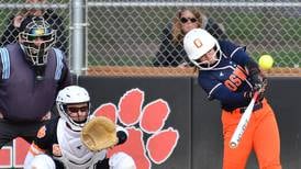 Oswego sophomore Leah McKenzie continues sizzling start, homers in win over Wheaton Warrenville South