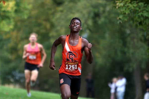 Crystal Lake Central boys, Huntley girls sprint to FVC cross country titles