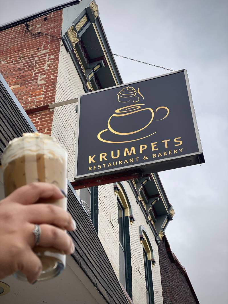 Krumpet's in Fulton is under new ownership. Jay and Jenna Sanders purchased Krumpet’s Restaurant & Bakery at 1016 Fourth St. from former owners Manreet and Melanie Kalyan in October.