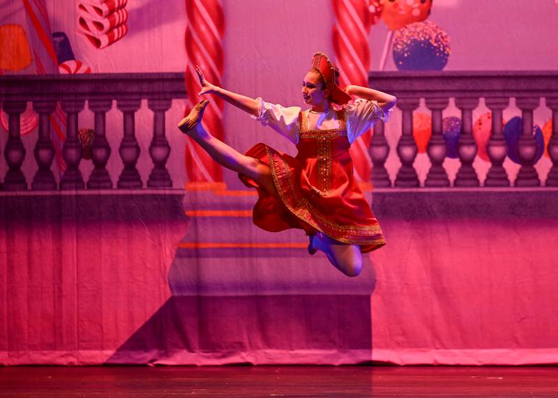 Engage Dance Theatre and Raue Center for the Arts present “The Nutcracker” Dec. 21- 22 at 1 and 5 p.m. with a special sensory-friendly performance on Dec. 20 at 6 p.m.