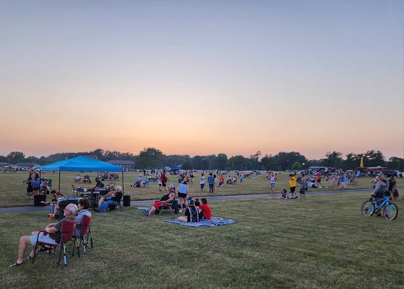Hundreds of community members traveled to Zearing Park and the surrounding area to view the firework show that took place as dusk.