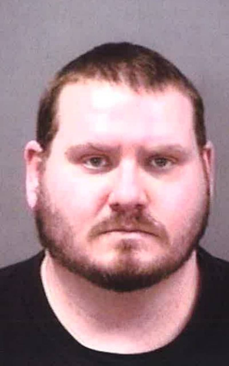 Joseph L. Lookingbill, 35, of Kankakee