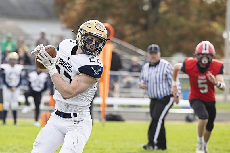 Hiawatha’s Lucas Norvell hauls in a catch against Amboy Saturday, Oct. 28, 2023 in the I8FA playoffs in Amboy.