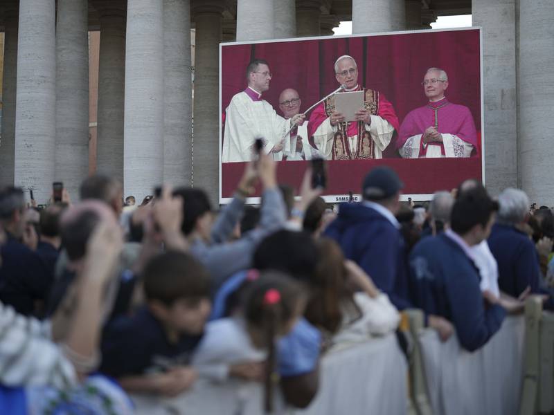 ‘He’s got the right heart’: McHenry County Catholics celebrate new, Chicago-born pope