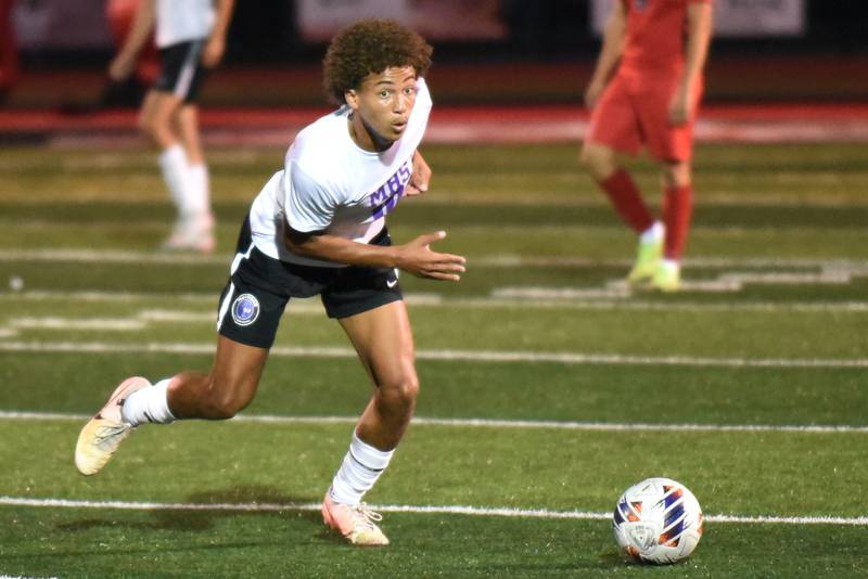 Manteno's Justin Foster looks to pass the ball upfield during a game at Bradley-Bourbonnais Tuesday, Sept. 16, 2025.