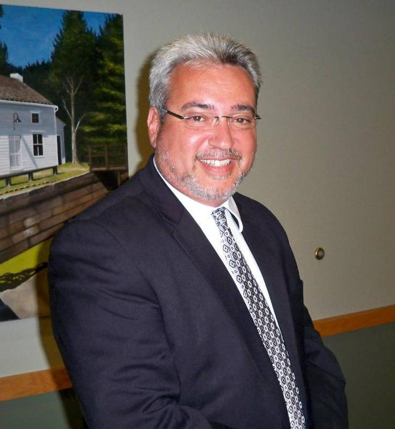 Contract extension for Village Administrator Shaw Local