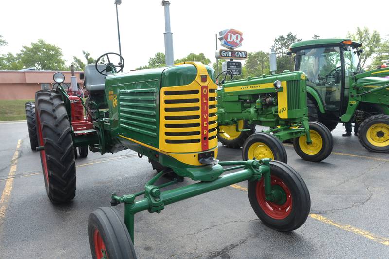 Antique Tractor and Implement Show kicks off Ogle County Fair Shaw Local