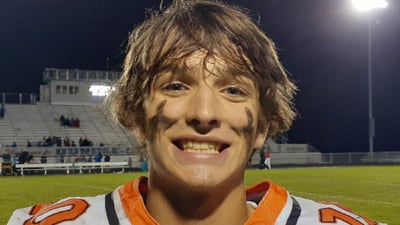 McHenry capitalizes on Dundee-Crown mistakes in FVC victory
