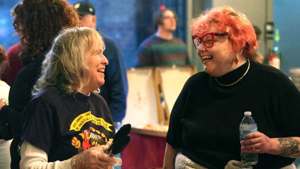 Photos: DeKalb Mutual Aid hosts A World of Thanks, Community Thanksgiving