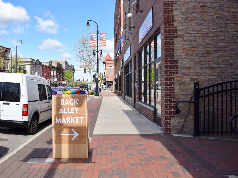 Shaw Local 2021 file photo – More than 80 vendors are anticipated to set up shop this weekend in Palmer Court downtown for the DeKalb Back Alley Market to feature what organizers call a “BOHO-inspired” shopping experience Oct. 8, 2022.