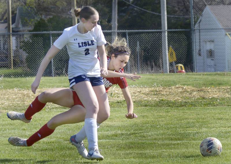 Streator’s Alyssa Arambula and Lisle’s Leah Ebner collide during a match on Thursday April 25, 2024 at James Street Recreation Area in Streator.