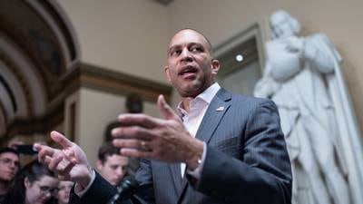 U.S. House Minority Leader Jeffries accelerates Illinois redistricting push
