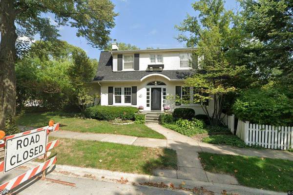 Single-family home in Hinsdale sells for $849,000