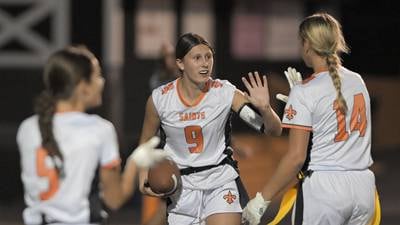 Ari Bigda, Addie Schilb pace St. Charles East’s two-way effort in win over Wheaton-Warrenville South 
