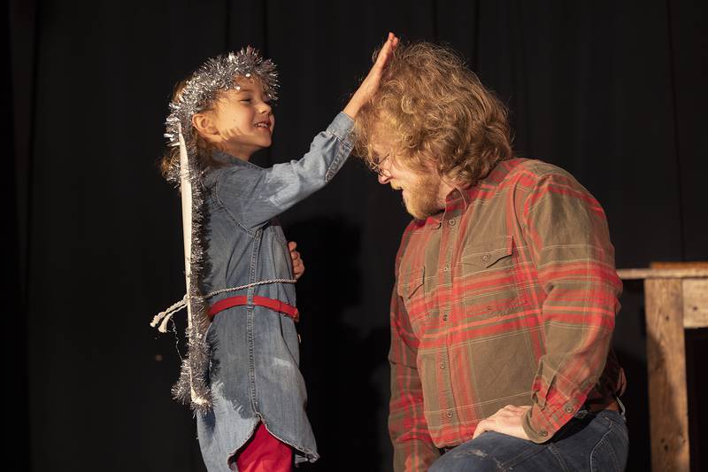 Kynnedi Smith and Micah Green rehearse a scene Wednesday, Dec. 4, 2024, for Polo Area Community Theatre’s rendition of “Fruitcakes.”